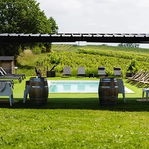 hotel-the-originals-chateau-de-tauzies.midi-pyreneeshotels.com/
